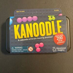Kanoodle Brain-Teasing Puzzle Game -T